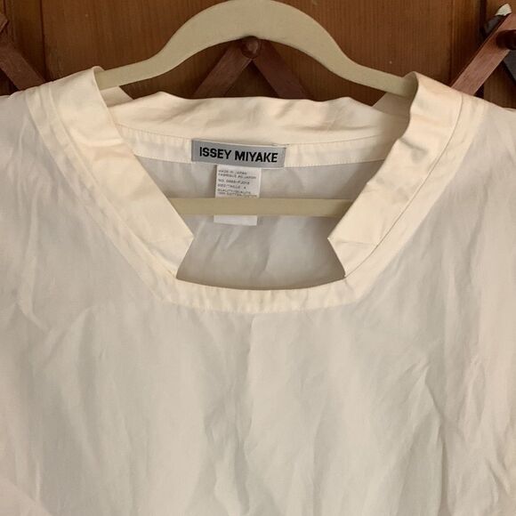 Issey Miyake off-white appliqué short sleeve blouse top - Picture 3 of 9
